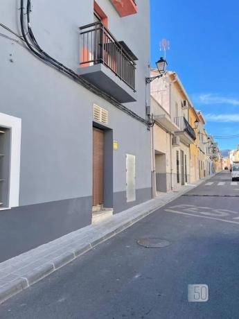 Edificio en calle Santa Creu