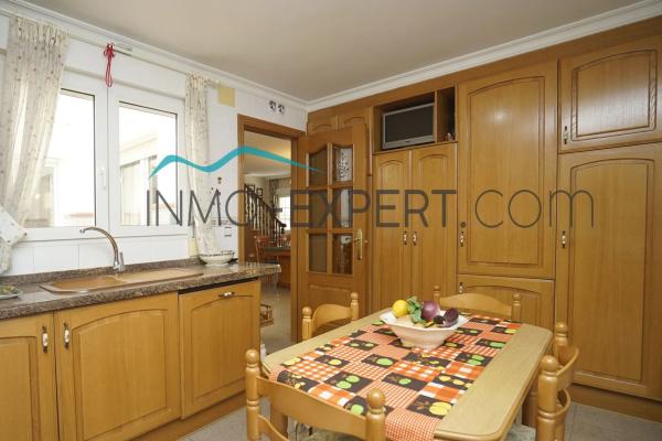 Edificio de uso mixto en Barrio Saladar