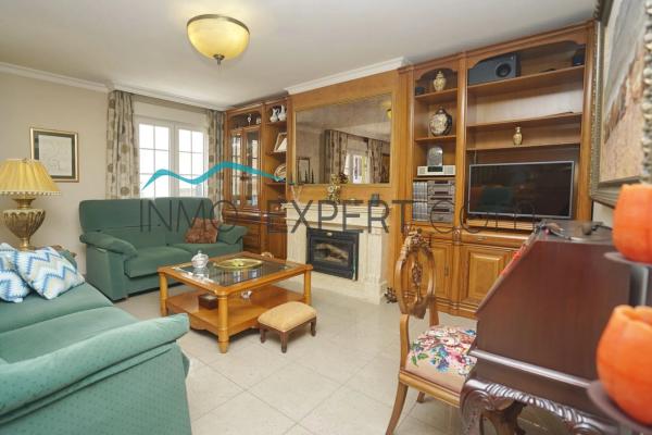 Edificio de uso mixto en Barrio Saladar