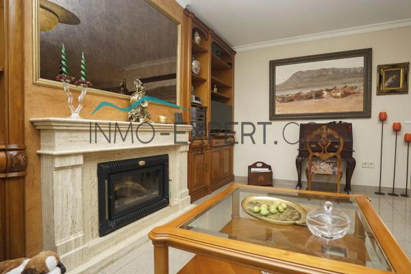 Edificio de uso mixto en Barrio Saladar