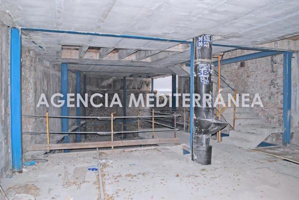 Edificio de uso mixto