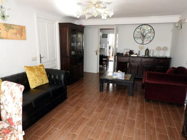 Edificio hotelero en Partida Benicolada