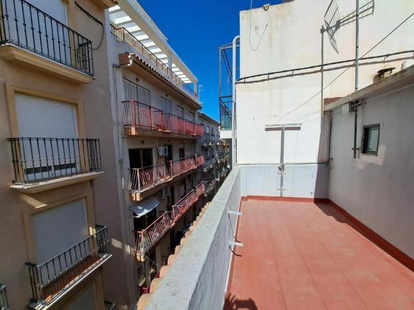 Edificio de uso mixto