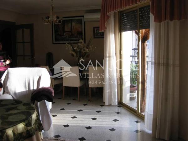 Edificio en Barrio Prosperidad - La Cruz