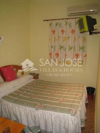 Edificio en Pedanías Oeste