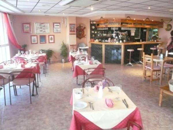 Edificio comercial en calle Doña Sinforosa, 1