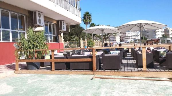 Edificio comercial en calle Doña Sinforosa, 1