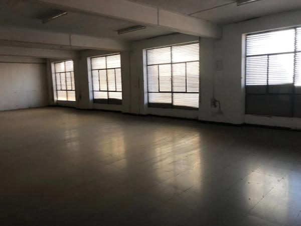 Edificio de uso mixto en Ensanche s/n