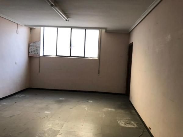 Edificio de uso mixto en Ensanche s/n