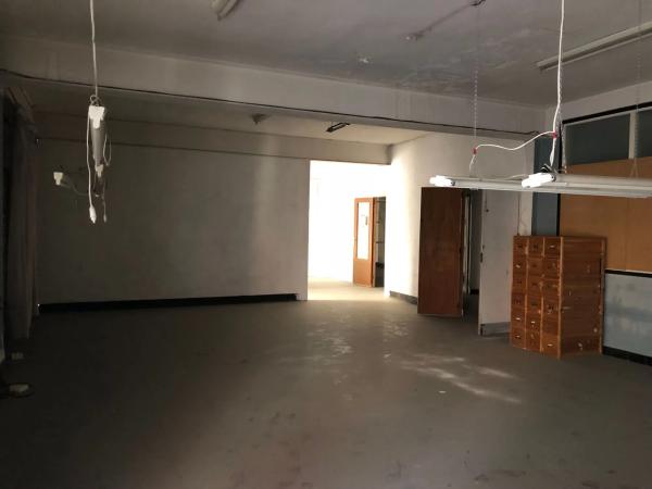 Edificio de uso mixto en Ensanche s/n