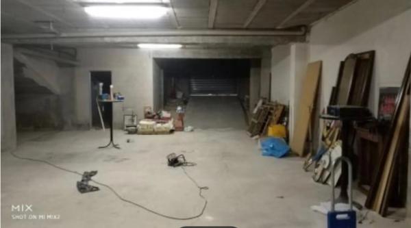 Edificio de uso mixto en calle Verge del Remei, 5