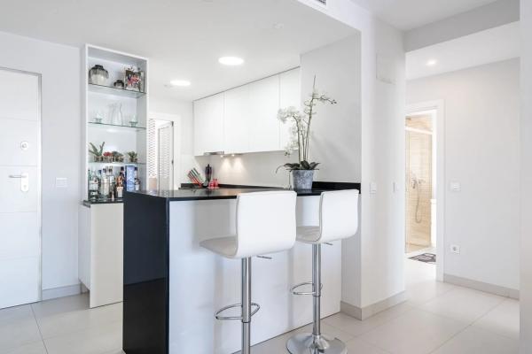 Piso en calle Estonia, 4