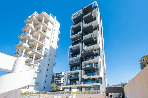 Piso en calle Estonia, 4