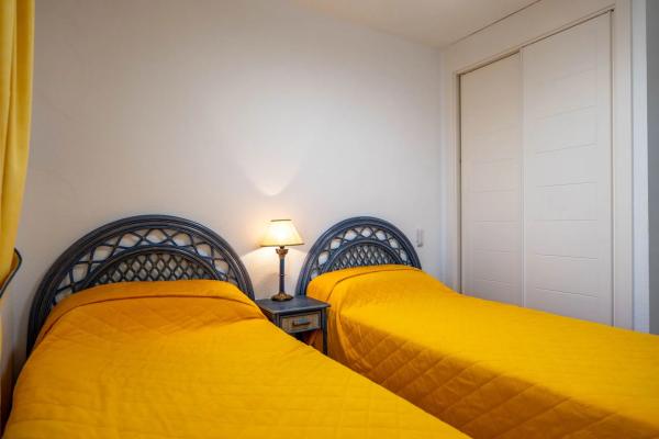 Piso en calle Mitjorn, 12