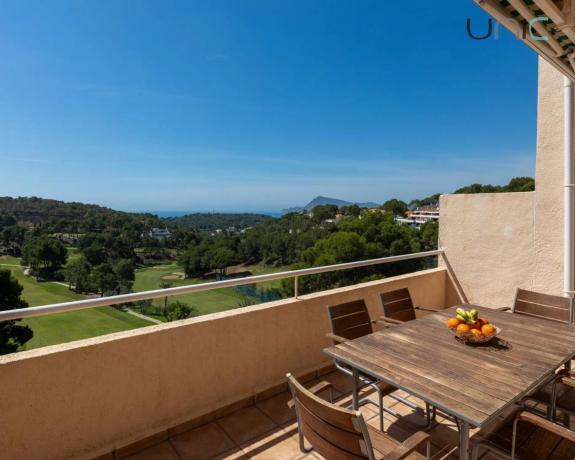 Chalet pareado en avenida Bernia, 2