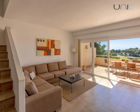 Chalet pareado en avenida Bernia, 2