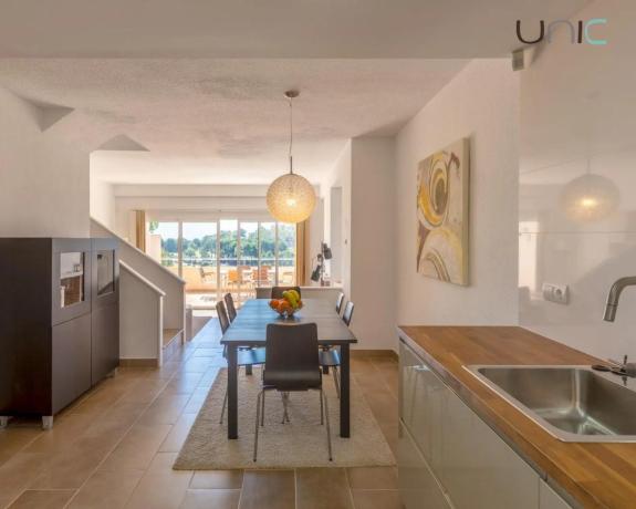 Chalet pareado en avenida Bernia, 2