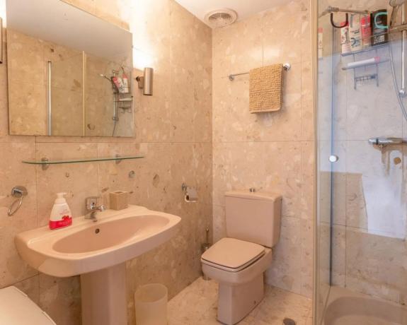 Chalet pareado en avenida Bernia, 2