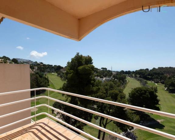 Chalet pareado en avenida Bernia, 2