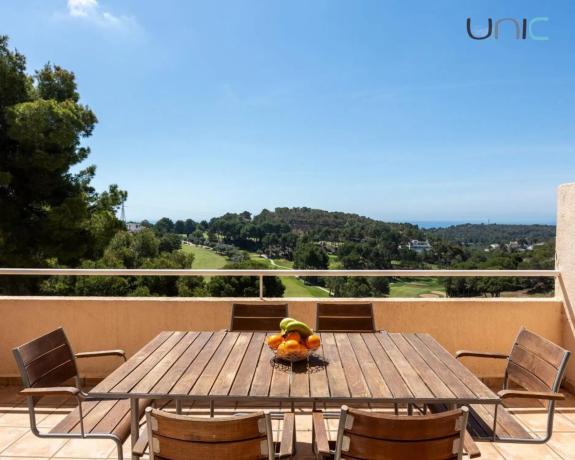 Chalet pareado en avenida Bernia, 2