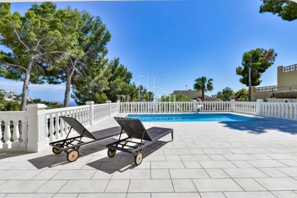 Casa independiente en calle Oslo