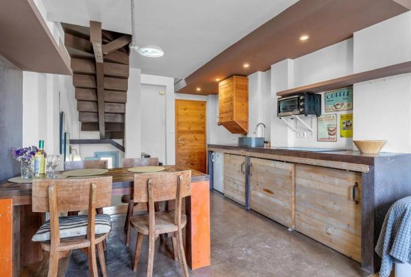 Chalet adosado en calle Fornet, 8