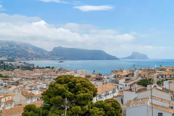 Chalet adosado en calle Fornet, 8