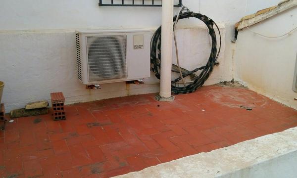 Chalet pareado en calle Santíssima Trinitat