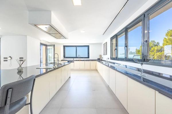 Chalet en avenida Principal