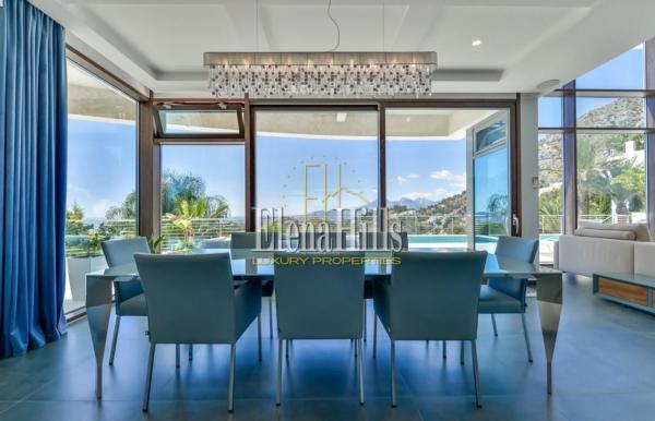 Casa independiente en calle Noruega-a.h