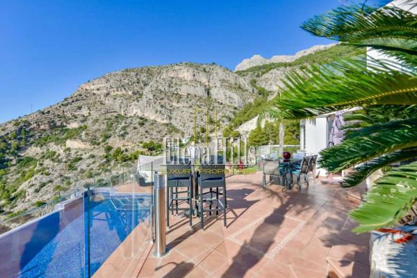 Casa independiente en calle suecia