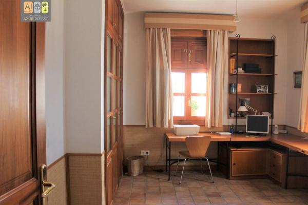 Casa independiente en calle Santa Bárbara, 12