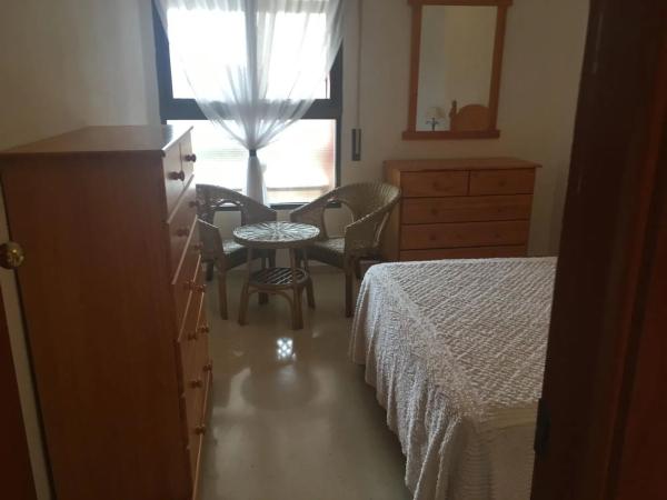 Piso en avenida Marina Alta, 4