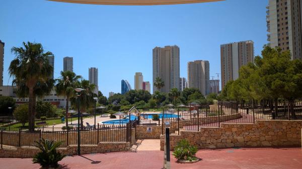 Piso en calle Presidente Adolfo Suárez, 18