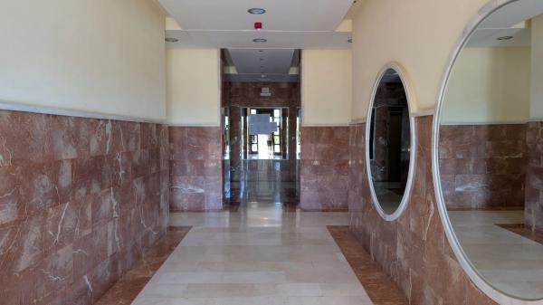 Piso en calle Presidente Adolfo Suárez, 18