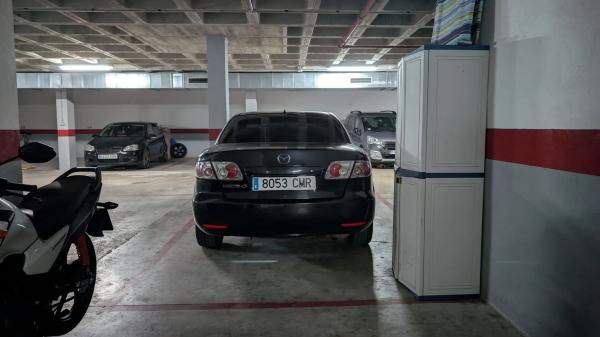 Piso en calle Presidente Adolfo Suárez, 18