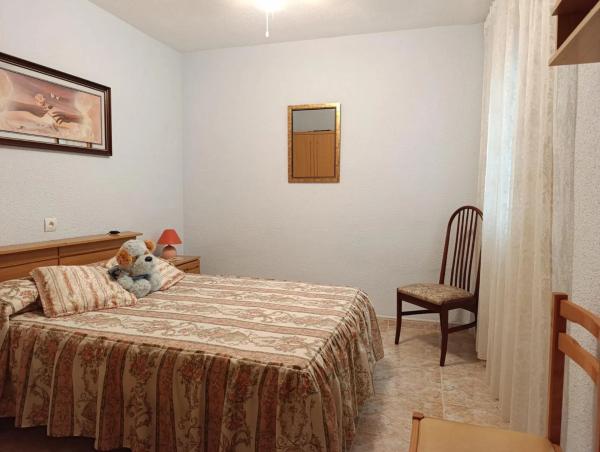 Piso en calle de Urano, 5