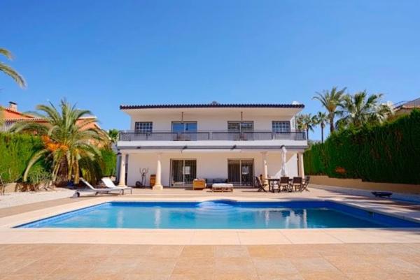 Casa independiente en calle de Berlín