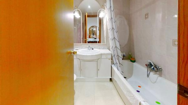 Piso en avenida Marina Alta