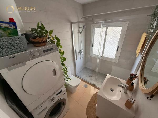 Piso en avenida de la Armada Española