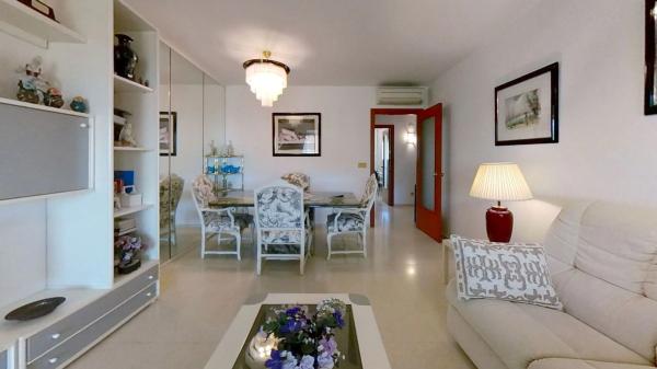 Piso en avenida Marina Alta