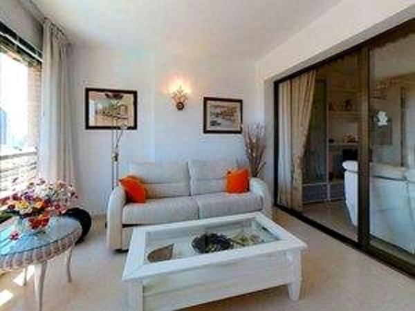 Piso en avenida Marina Alta