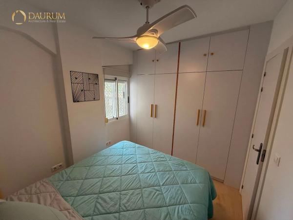 Piso en avenida de la Armada Española