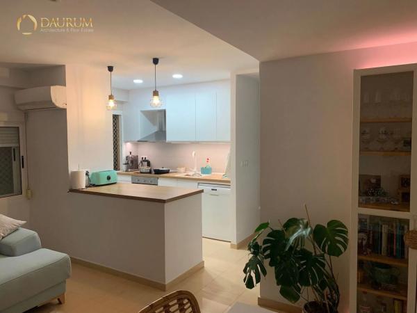 Piso en avenida de la Armada Española