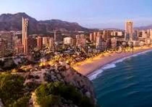 Piso en avenida Marina Alta