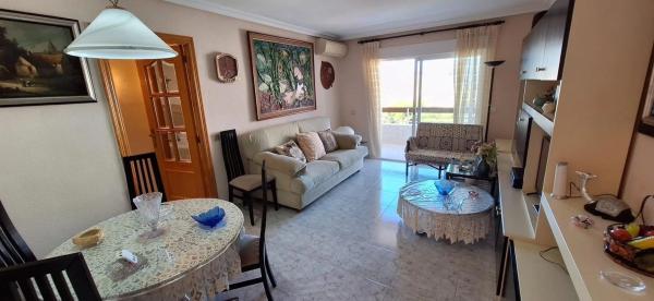 Piso en calle de Berlín, 6