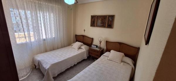 Piso en calle de Berlín, 6