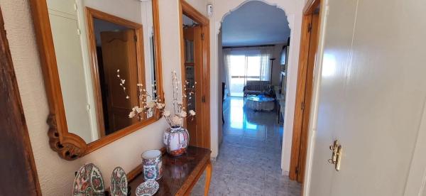 Piso en calle de Berlín, 6