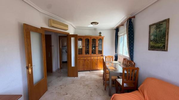 Piso en avenida del Municipi