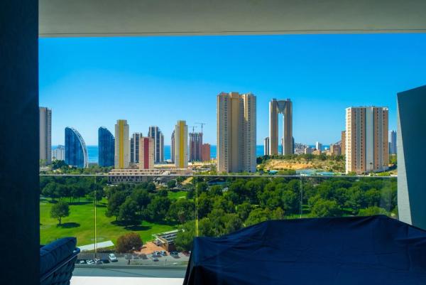 Piso en calle Presidente Adolfo Suárez